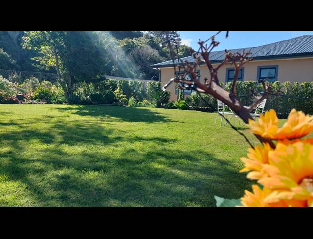 2 BEDROOM FREESTANDING FOR SALE IN GROOT BRAKRIVIER CENTRAL